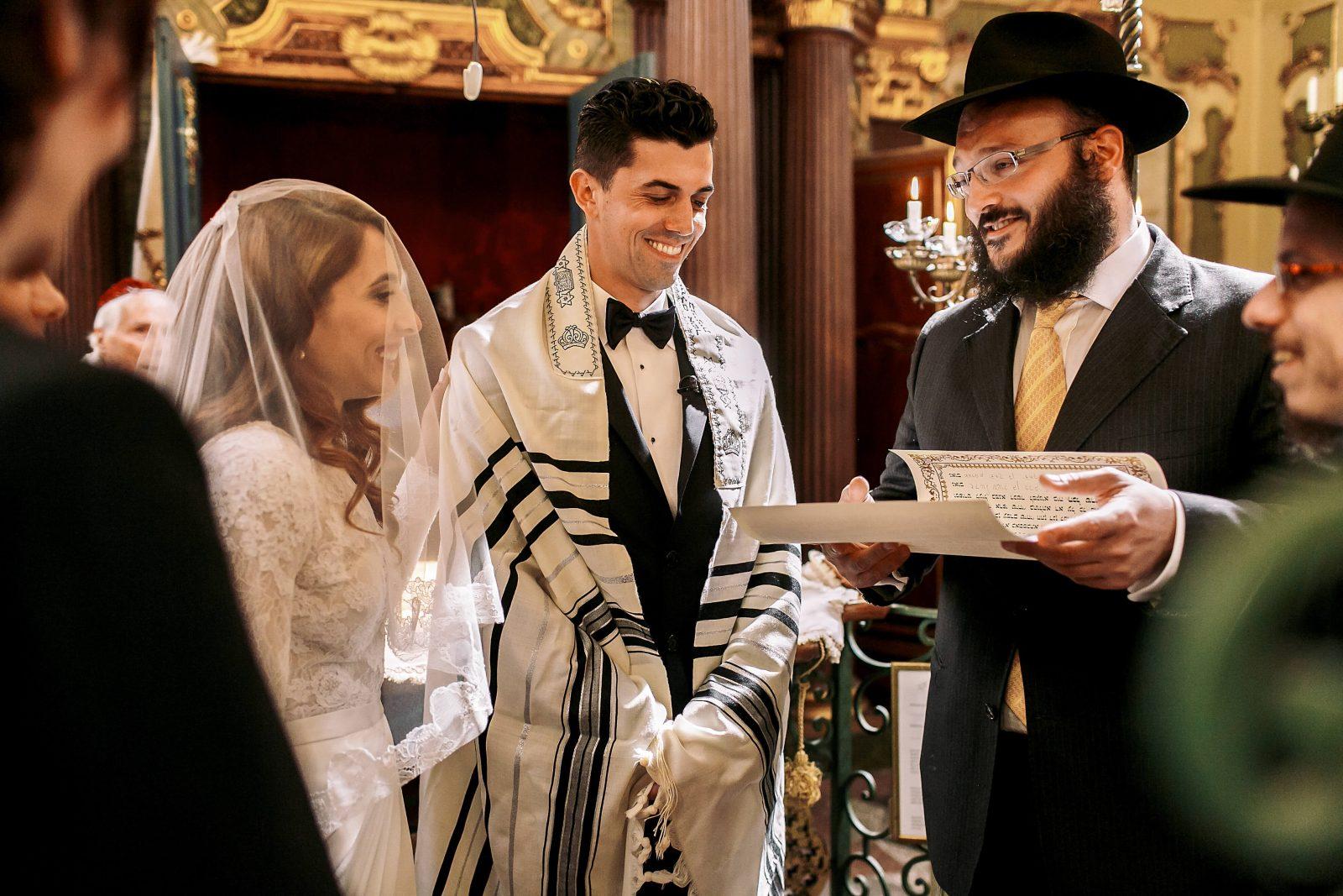 wedding traditions jewish style in clarence house sydney australia