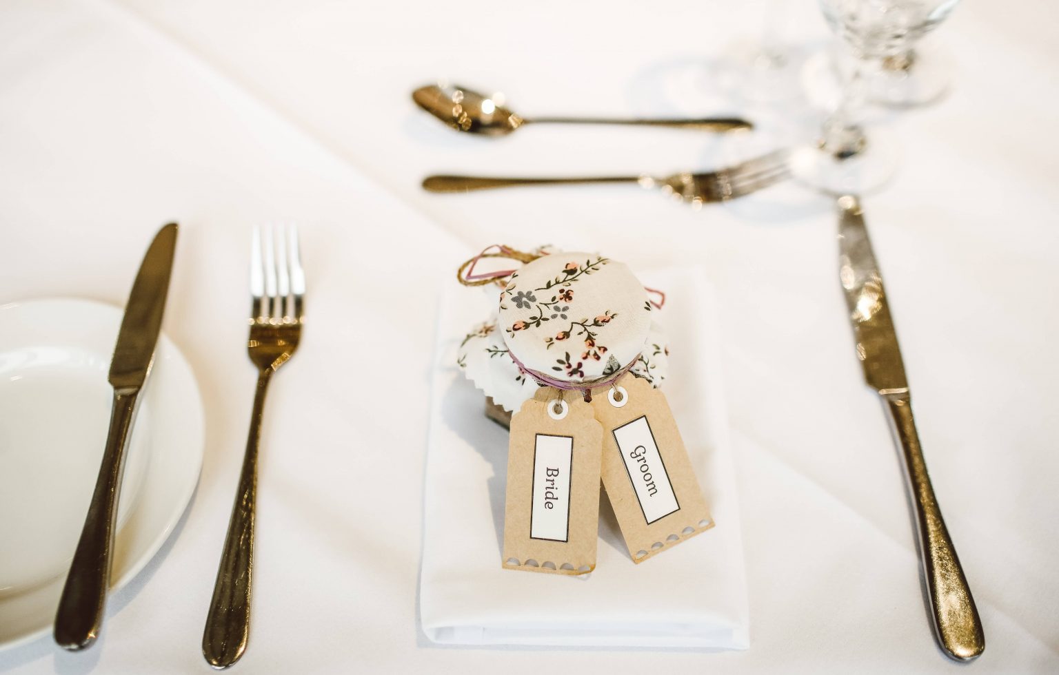 10 Useful Wedding Favour Ideas 2020
