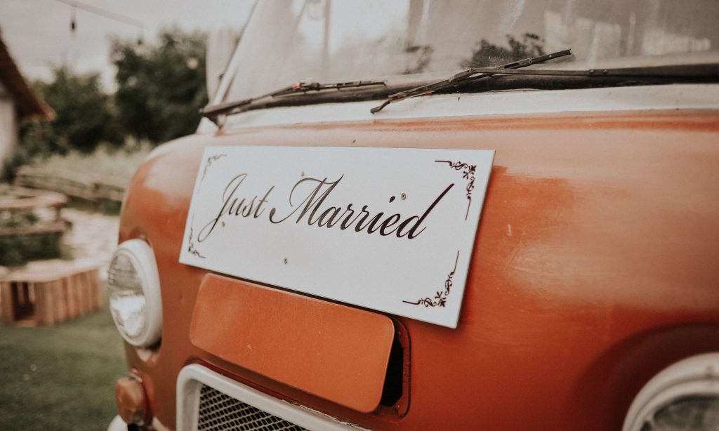 Top 5 Must-Read Advice for Newlywed Couples